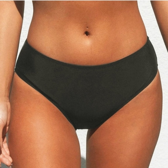 Cupshe New Swimsuit Bikini Bottom Size Medium Black High Rise - Picture 1 of 7